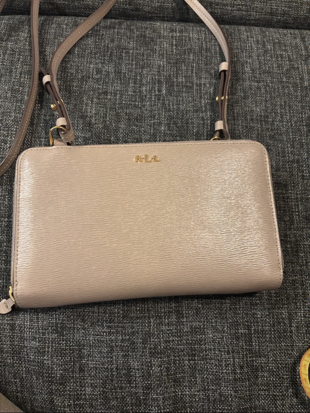Authentic Lauren Ralph Lauren Soft Tan Textured Crossbody Wallet